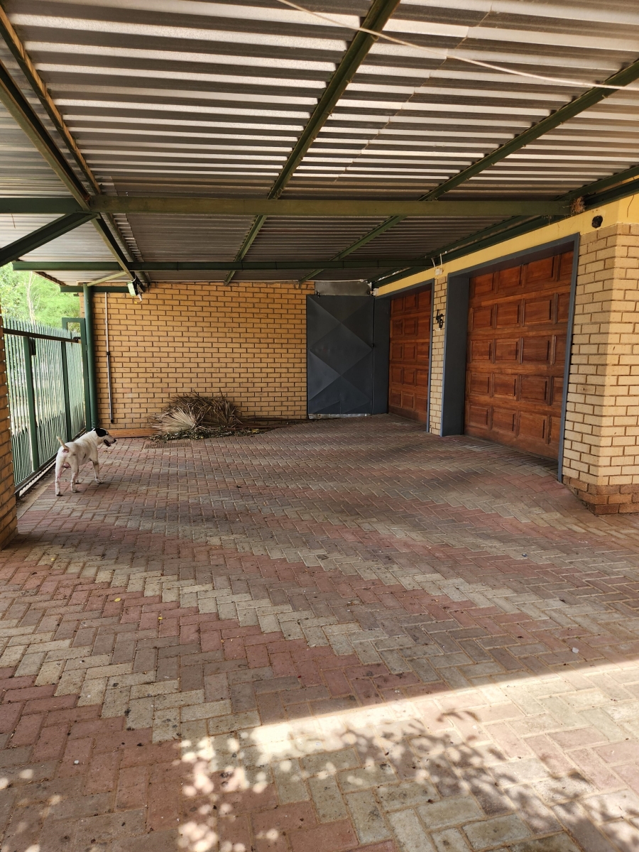 3 Bedroom Property for Sale in Hennenman Free State